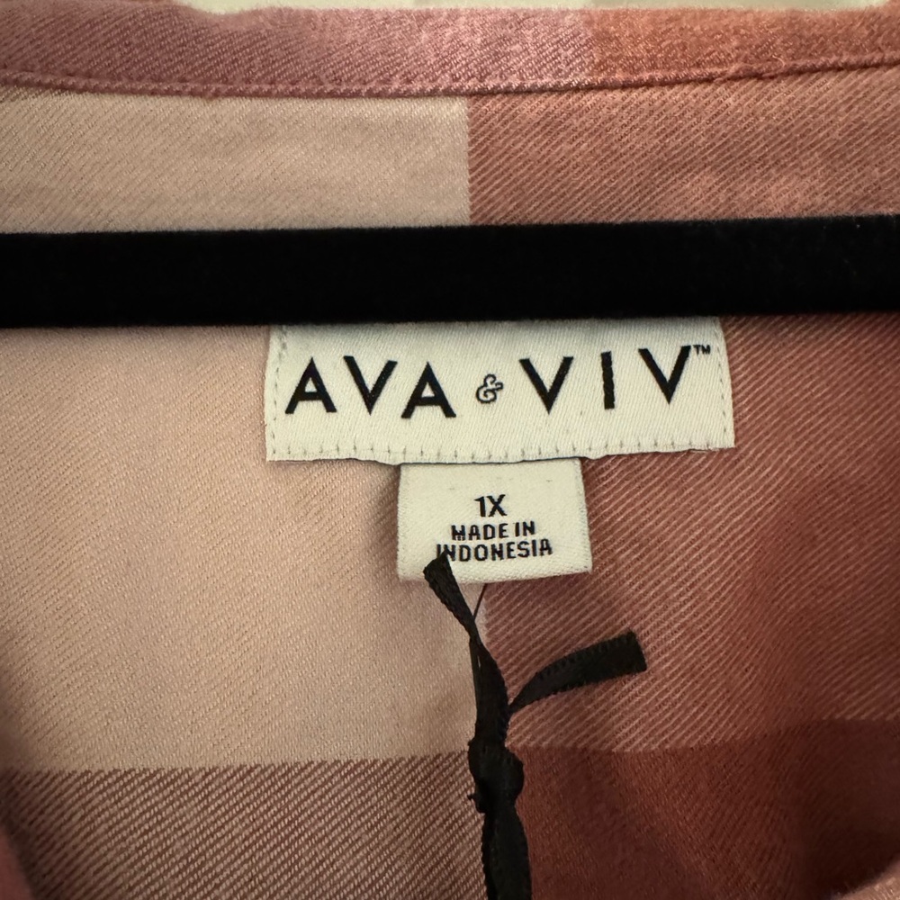 Ava & Viv Casual Plaid Shirt - Pink and White NWT - Picture 3 of 4